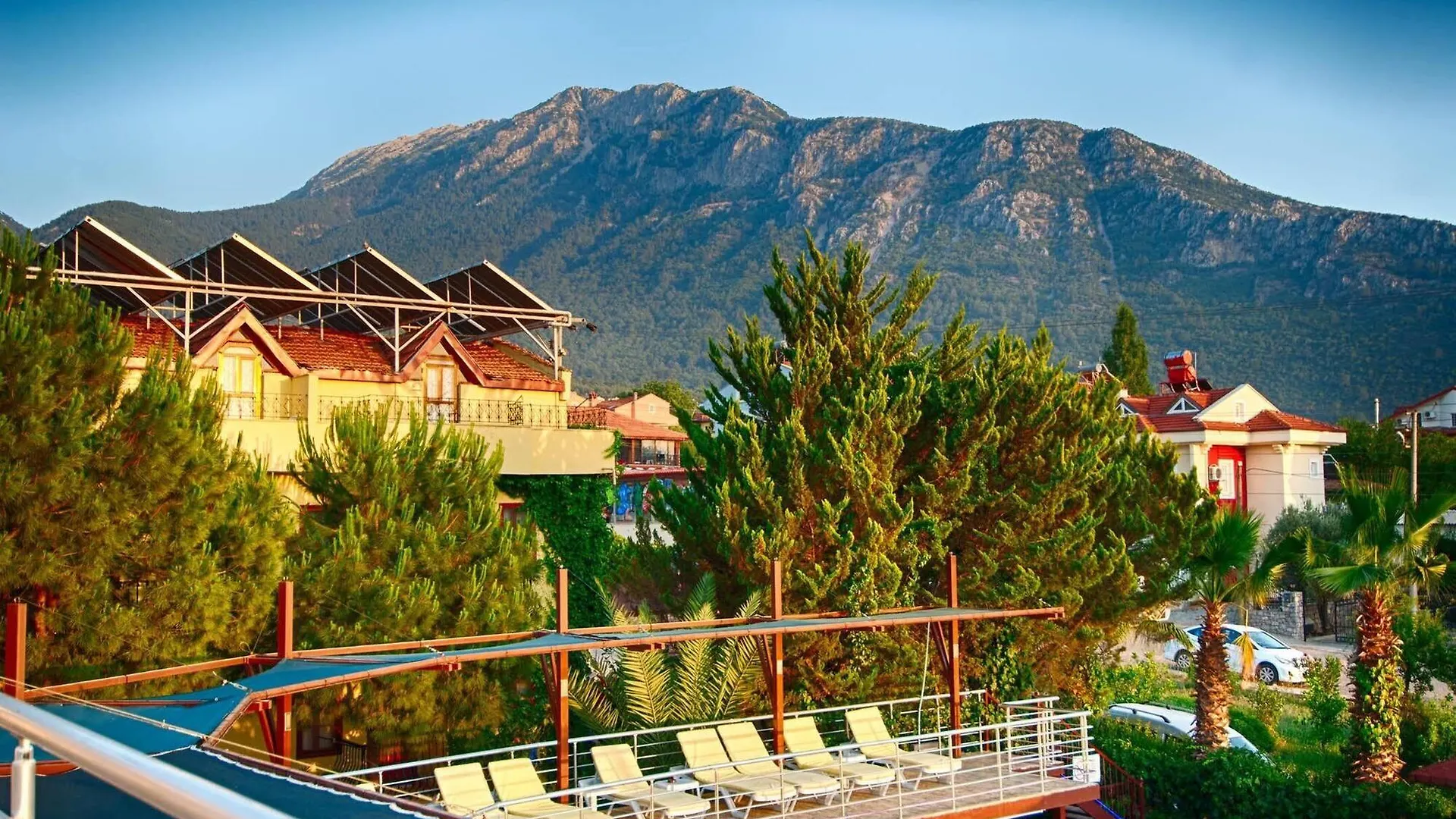 Grand Ruya Hotel Çeşme